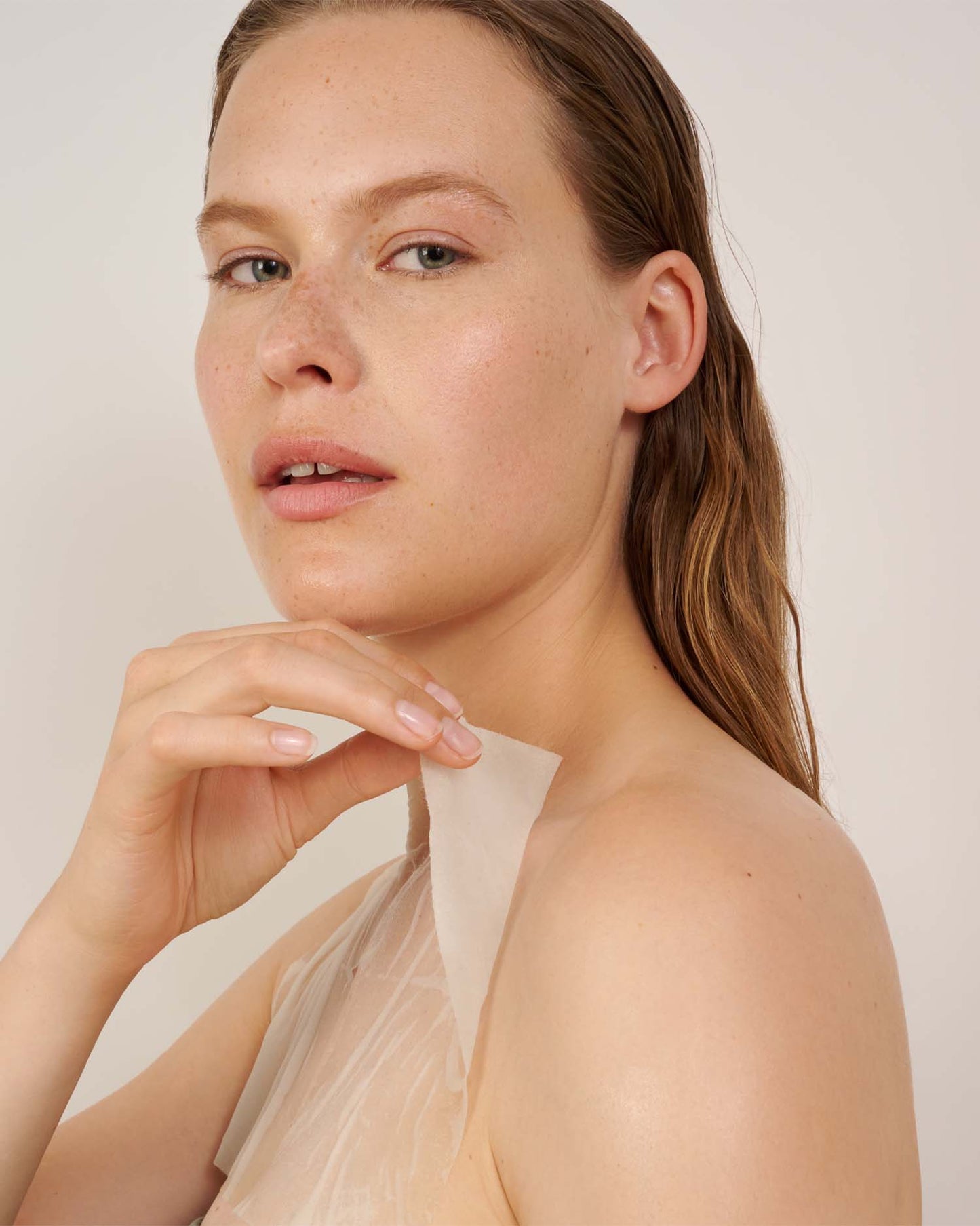 The After Sun Moment - Masques Corps